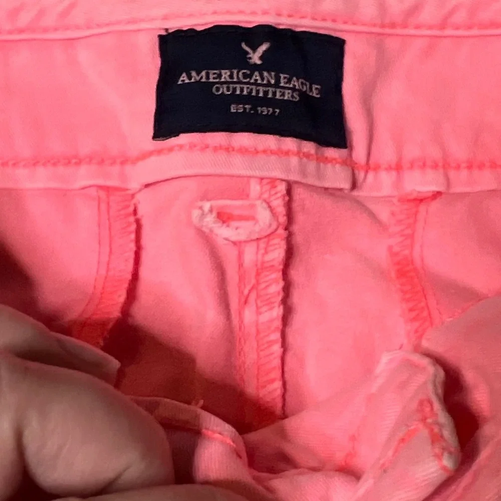 American Eagle Midi Stretch Shorts Womens 4 Neon Pink Coral Chino Summer Casual